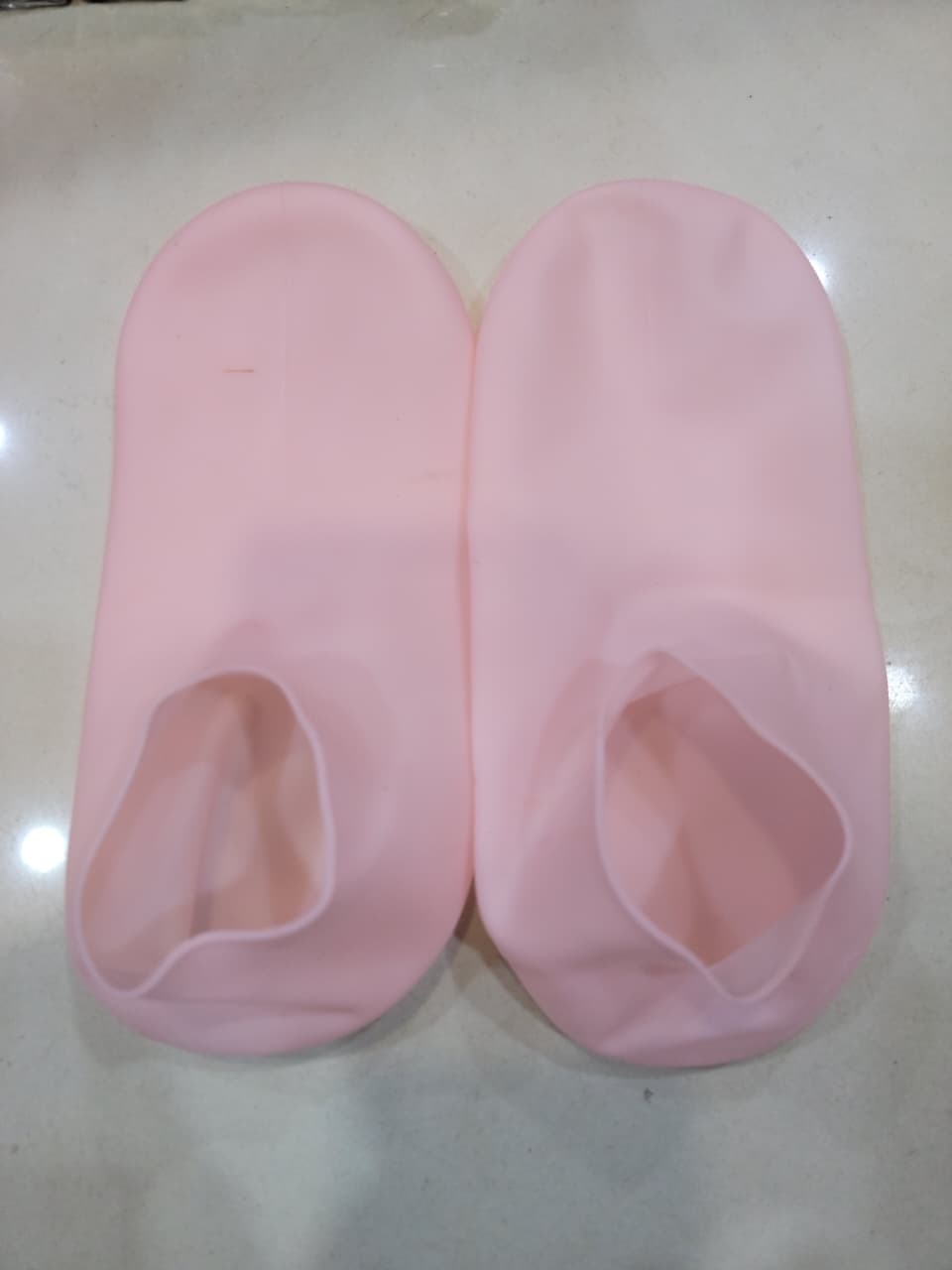 High Quality Silicone Foot Care Socks – Anti-Cracking Moisturizing Gel Socks (1 Pair)